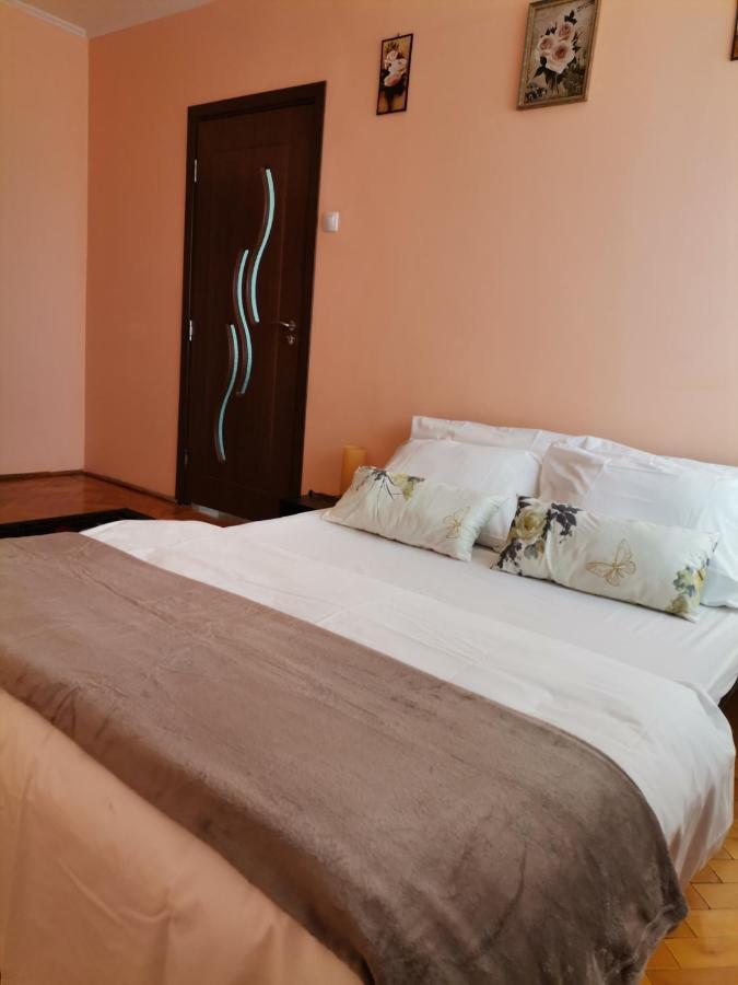 Apartament Giulia Lägenhet Făgăraş Exteriör bild