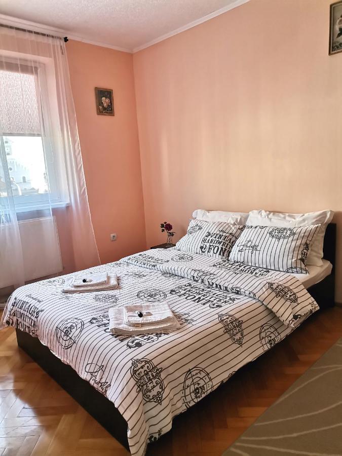 Apartament Giulia Lägenhet Făgăraş Exteriör bild
